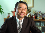 学校法人　梅花学園　理事長　小坂賢一郎さん