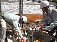 施工状態のチェックや工事の日程管理を行っている