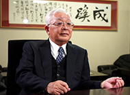 大阪成蹊大学　石井理事長