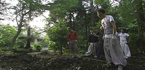 画像：敷地1000坪の庭