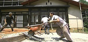 画像：敷地1000坪の庭
