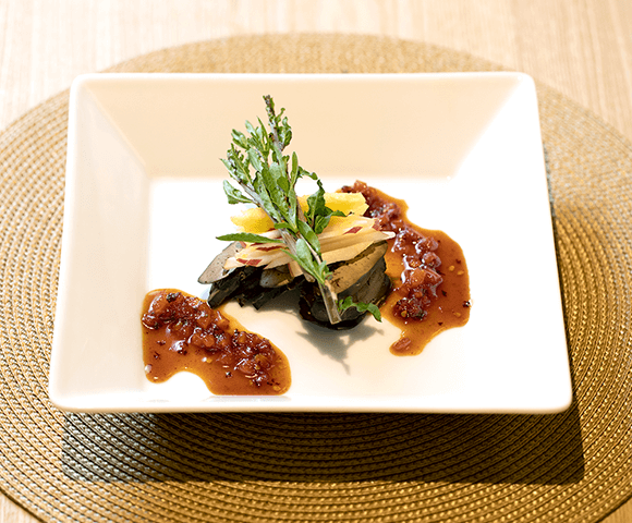 鶏肝のハチミツ煮 フルーツ添え