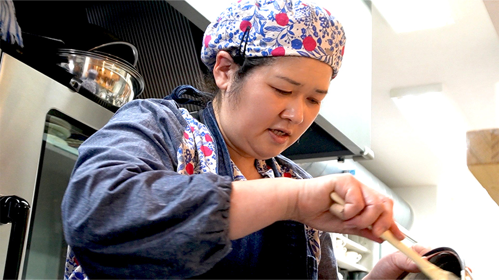 超レア　古道具 ヴィンテージ　古いガラスの金魚玉/金魚入れ　紐付き　未使用 楽天市場】金魚ピアス とんぼ玉 14KGF 大阪ガラス工芸 青 ブルー