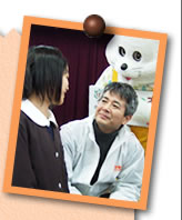 写真04(アナウンサー)