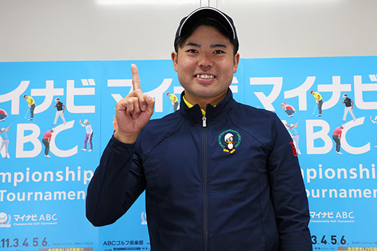蟬川泰果選手