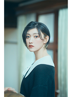 小林 歌穂