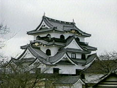 天守閣国宝）