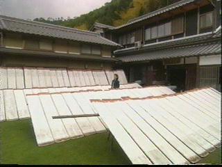 吉野和紙の板張り乾燥
