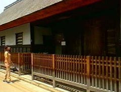 長屋門