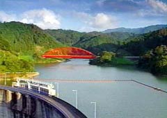青蓮寺湖