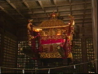 日吉大社の山王神輿