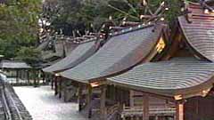 闘鶏神社