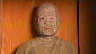 延鎮僧都木像