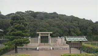 白鳥陵古墳