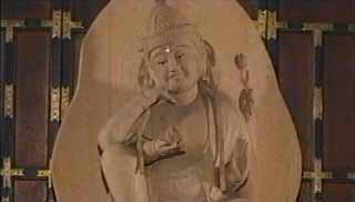 本尊　聖如意輪観世音菩薩（お前立ち）