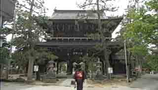 山門（黄金閣）