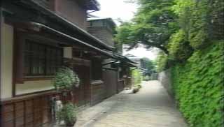 吉田山中腹の町並み
