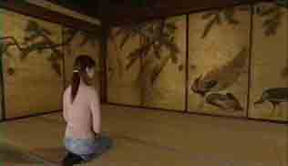孔雀の間「松に孔雀図」（応拳　筆）