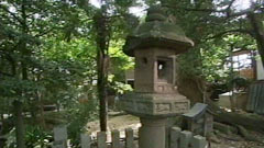 紫雲石燈籠